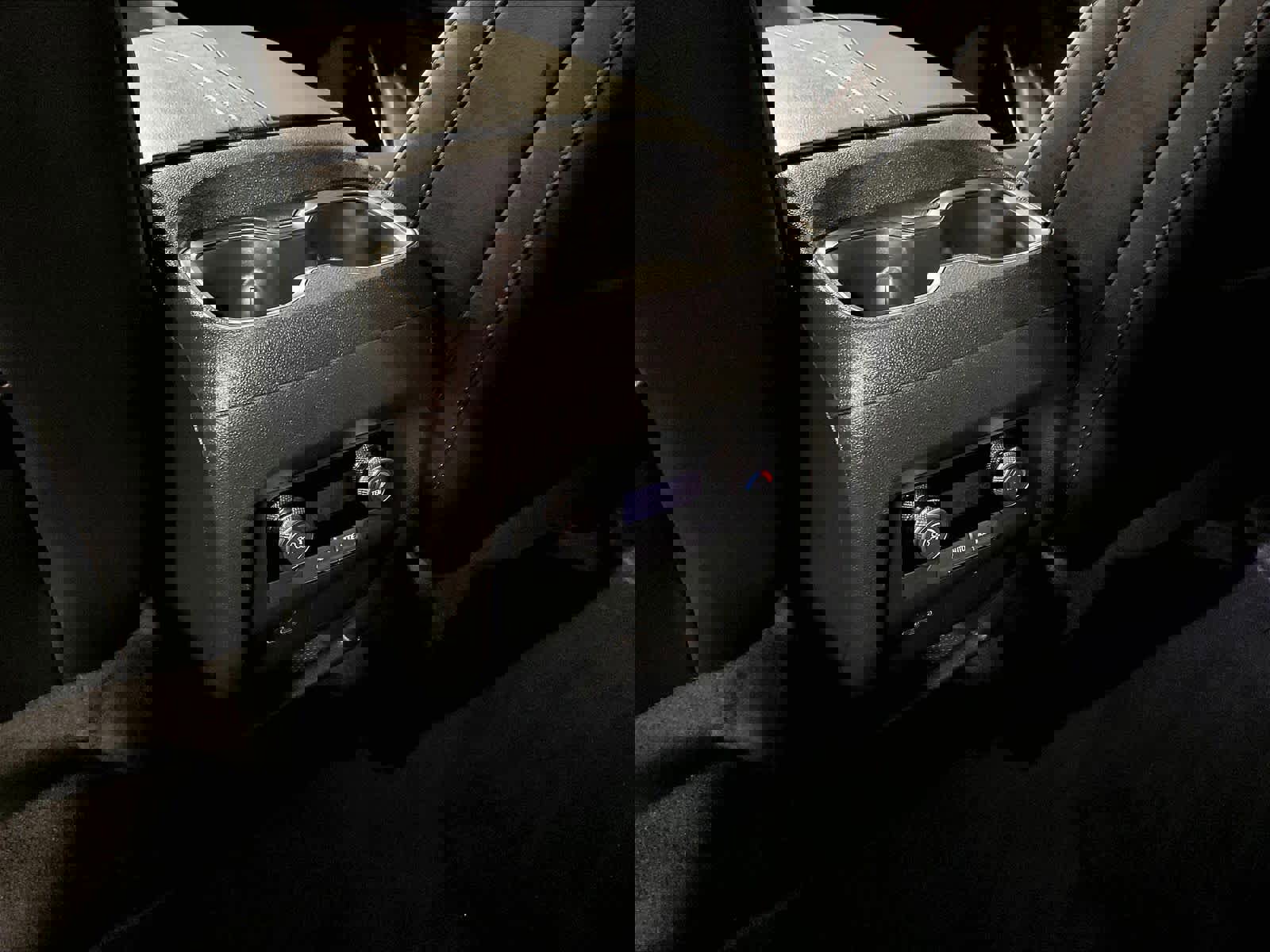 Used 2025 Buick Enclave Preferred image 27