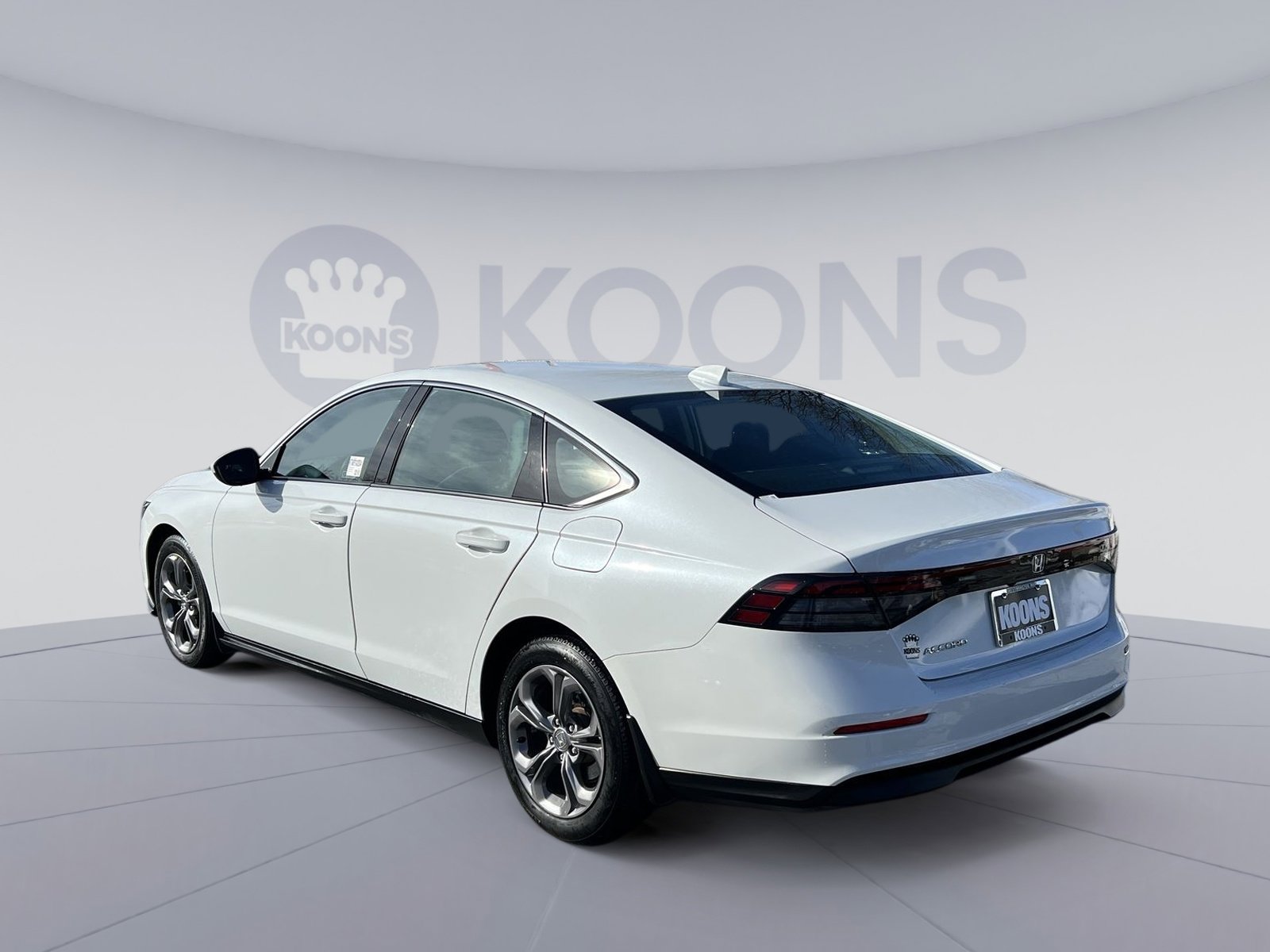 Used 2024 Honda Accord EX image 4