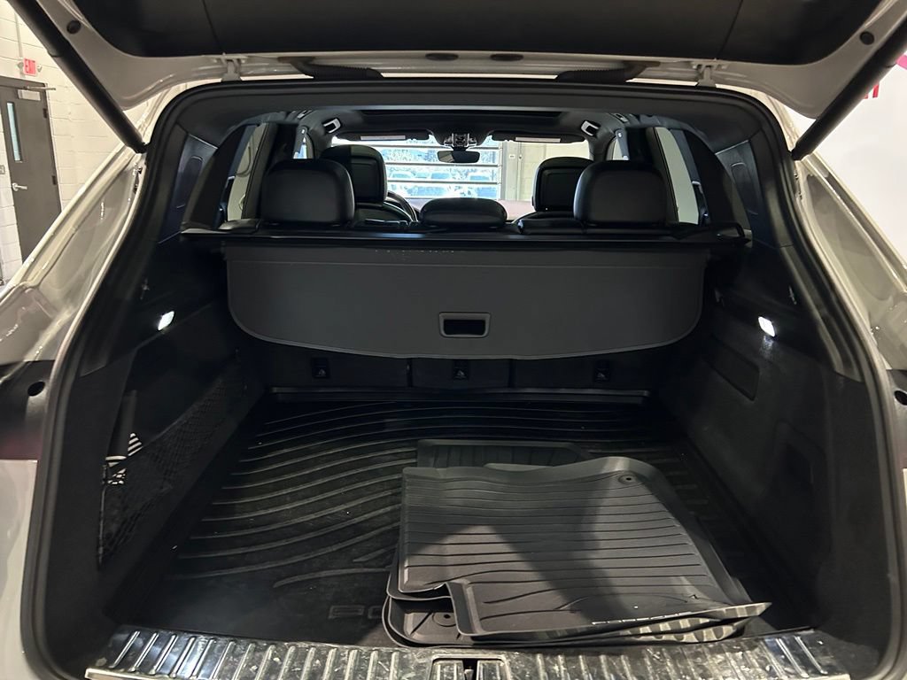 Used 2021 Porsche Cayenne S AWD/4WD image 32