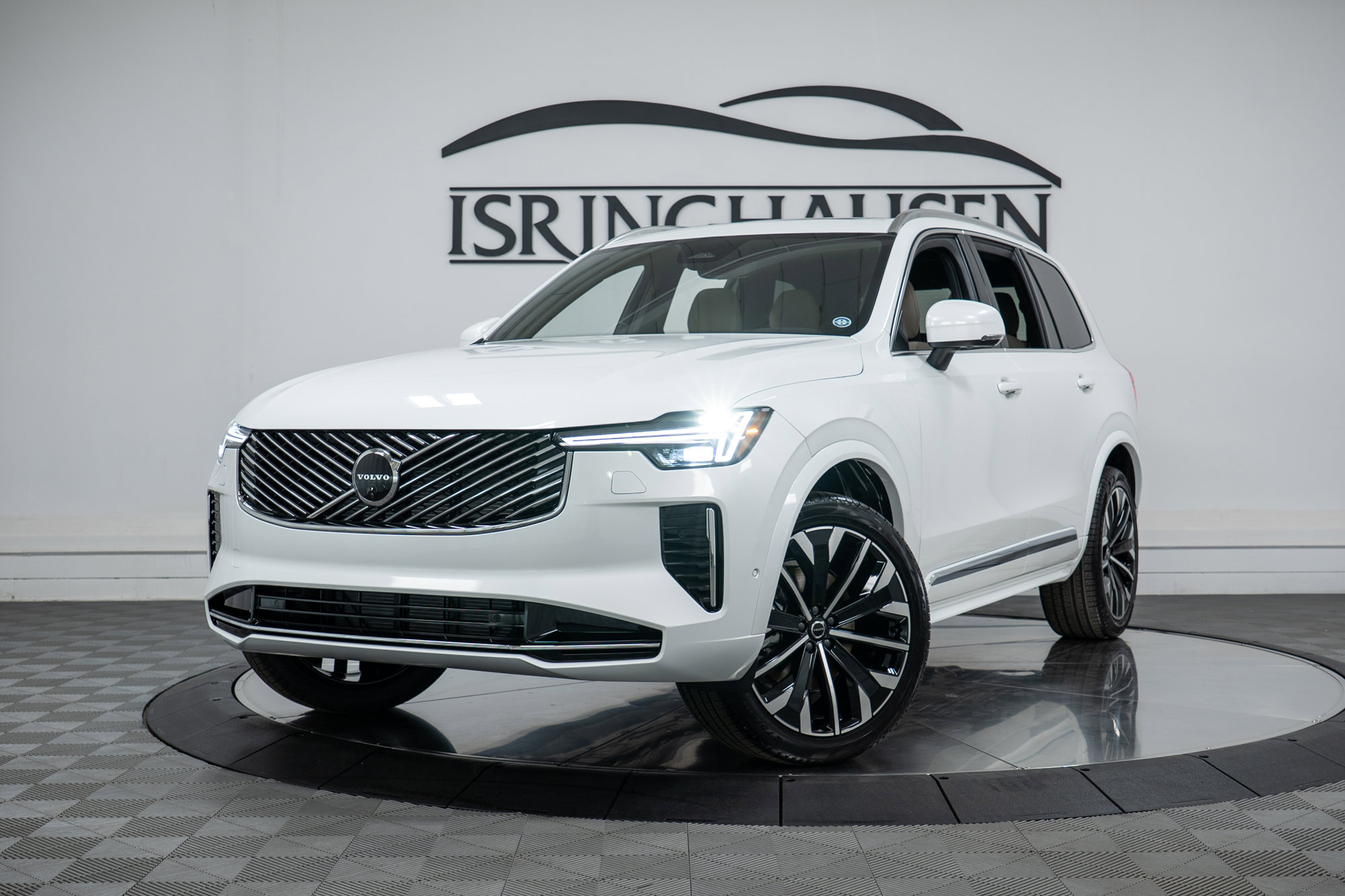 New 2026 Volvo XC90 B6 Plus w/ Protection Package Premier image 27