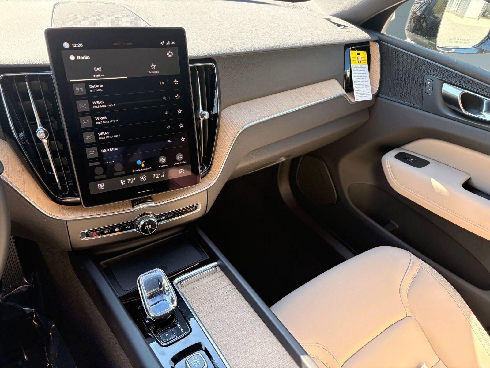 New 2026 Volvo XC60 B5 Plus w/ Climate Package AWD/4WD image 24