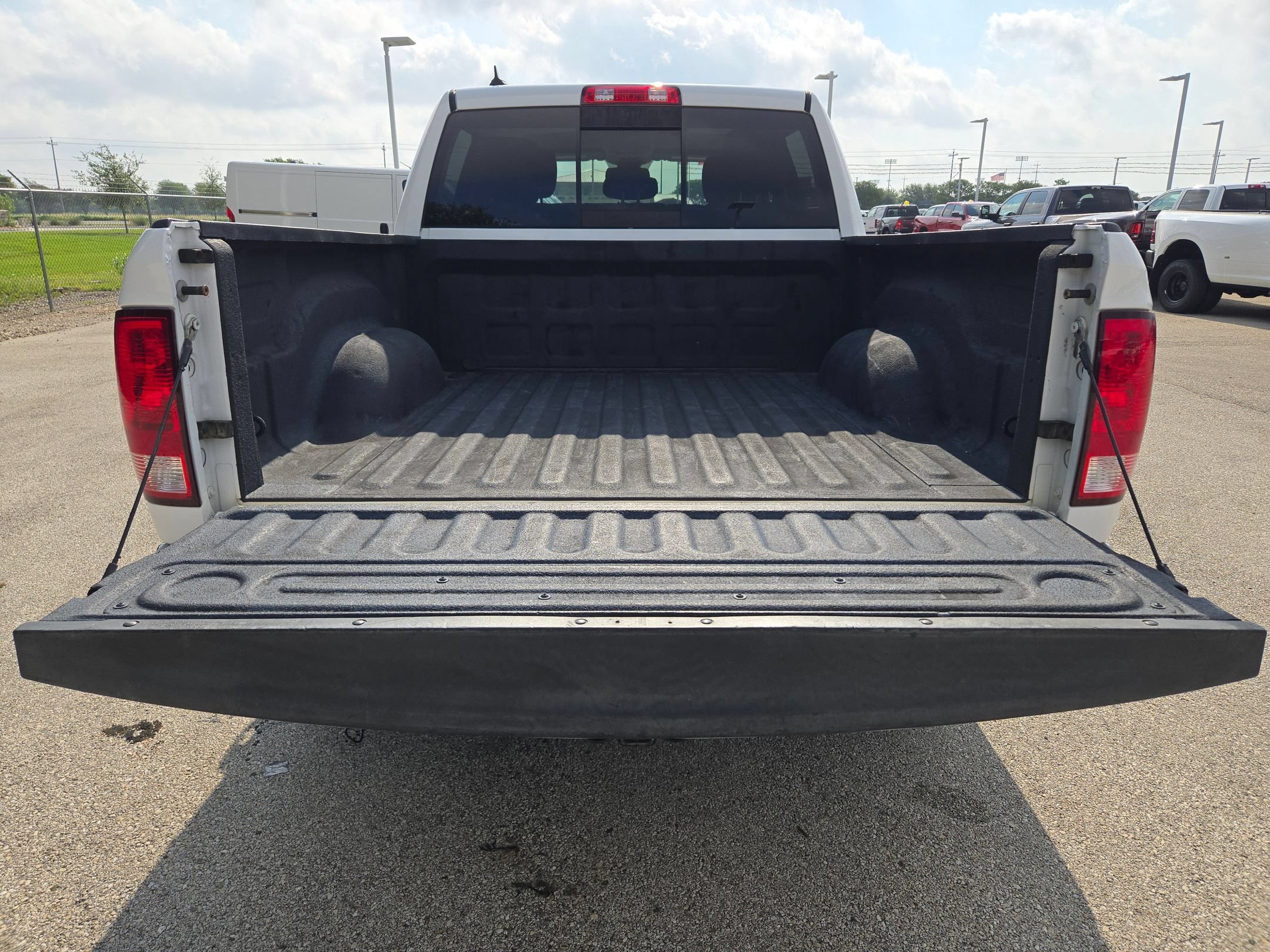 Used 2016 RAM 1500 Lone Star RWD image 24