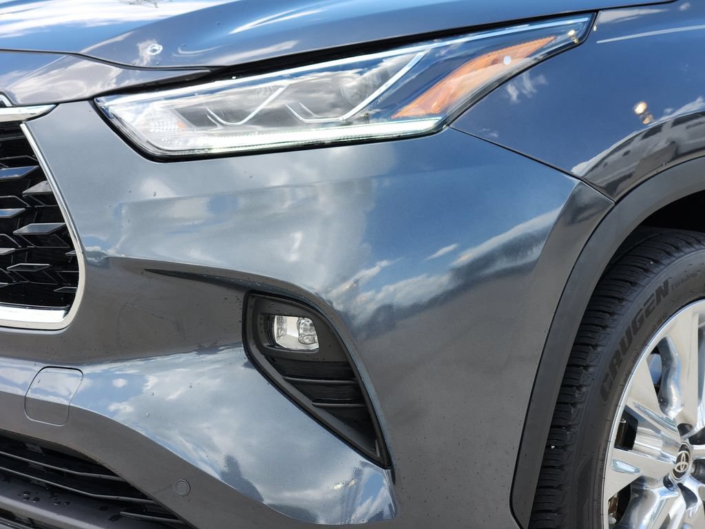 Certified 2020 Toyota Highlander Limited FWD image 10