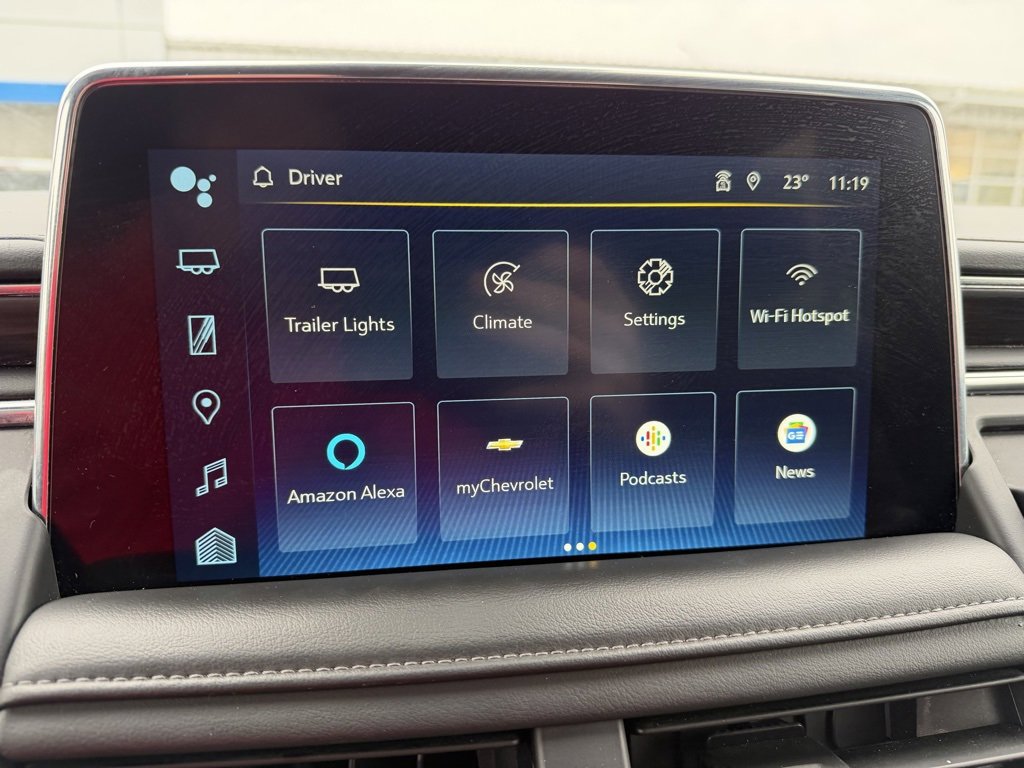 Used 2024 Chevrolet Suburban LT image 15