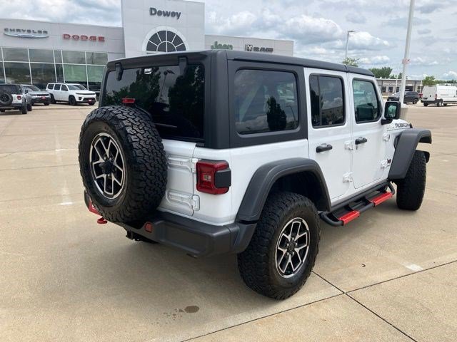 Used 2024 Jeep Wrangler Unlimited Rubicon w/ Convenience Group AWD/4WD image 6
