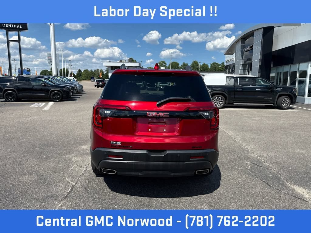 Certified 2023 GMC Acadia SLT w/ Elevation Edition AWD/4WD image 4