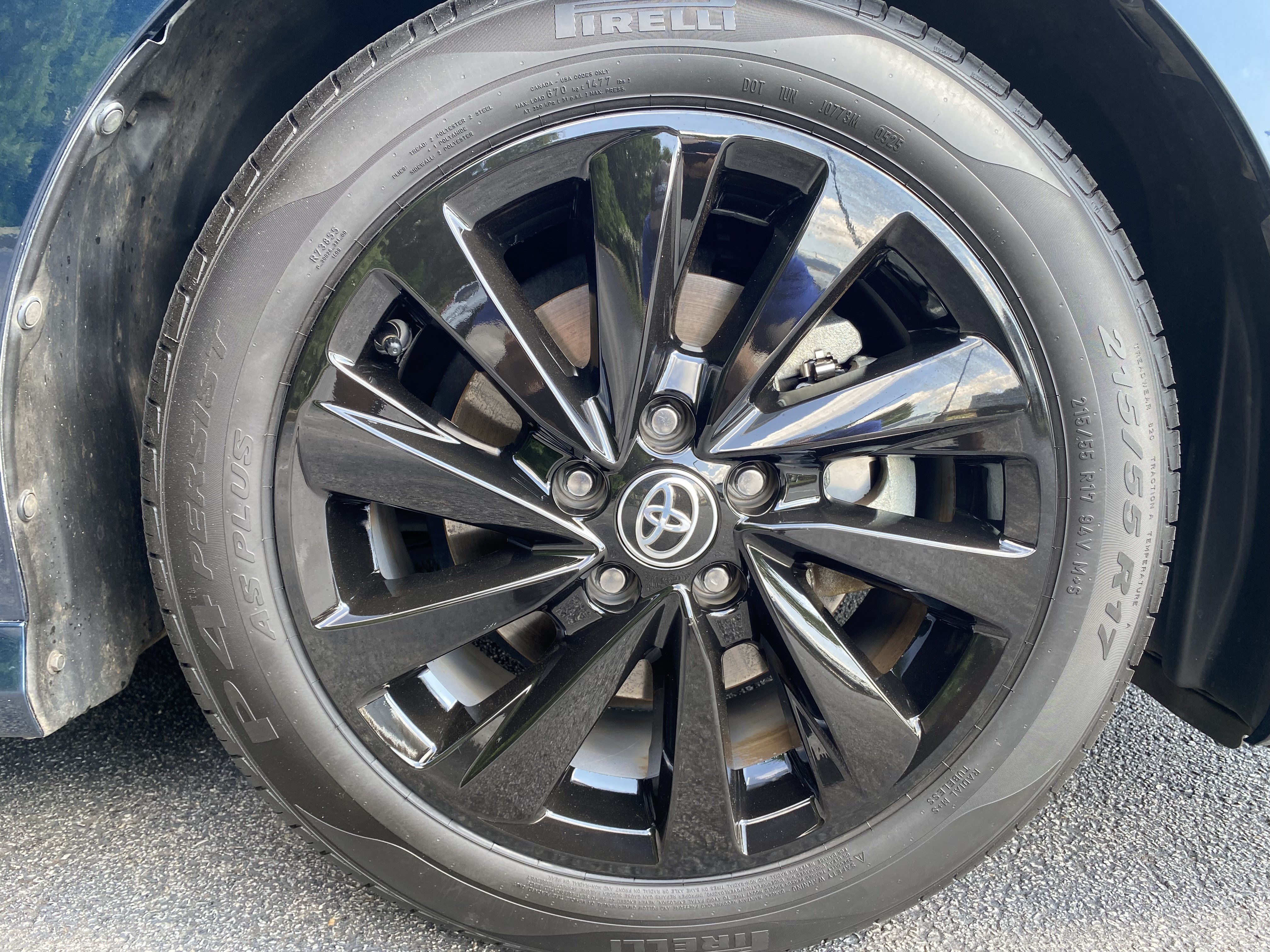 Used 2021 Toyota Camry LE FWD image 12