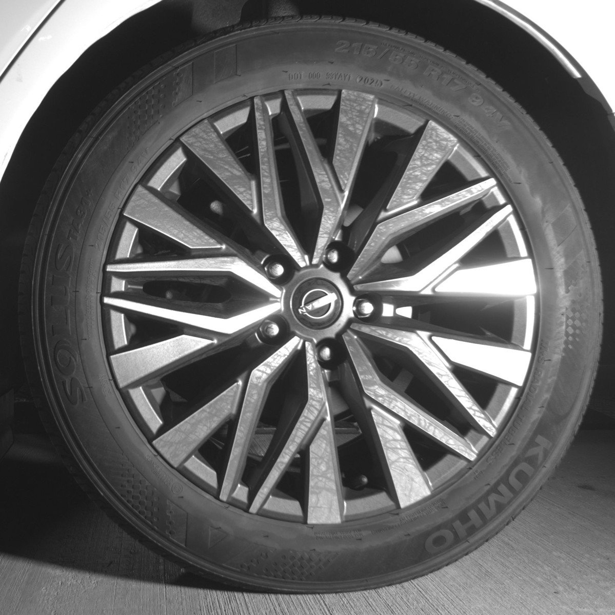 Used 2025 Nissan Altima 2.5 SV image 14