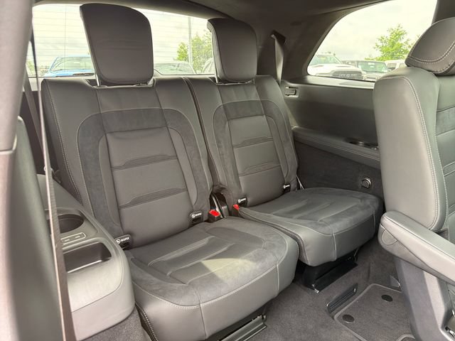 Used 2025 Mercedes-Benz GLS 63 AMG 4MATIC image 39