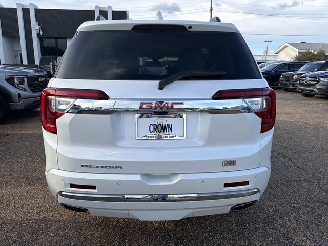 Used 2023 GMC Acadia Denali w/ Denali Technology Package FWD image 8
