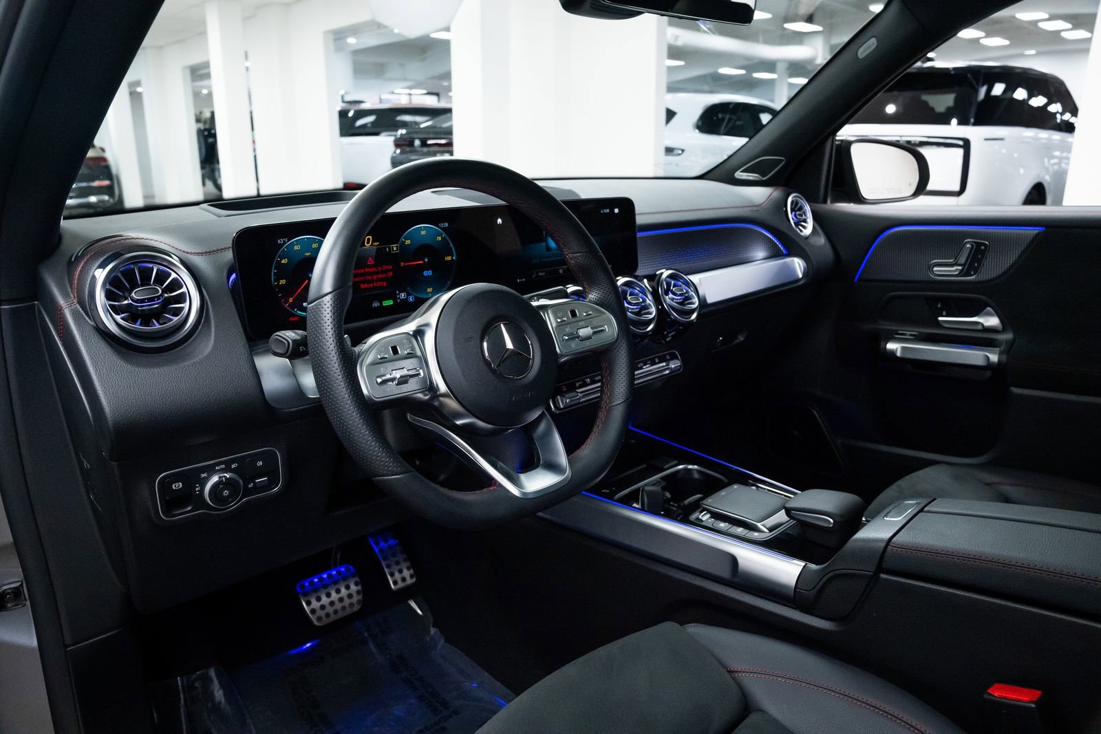 Used 2023 Mercedes-Benz EQB 350 4MATIC SUV image 18