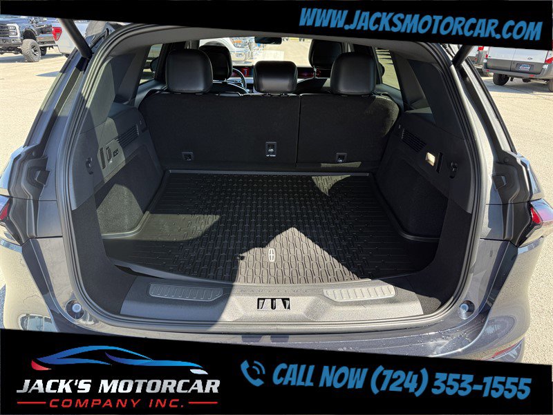 Used 2024 Lincoln Nautilus Reserve w/ Jet Appearance Package (87T) image 22