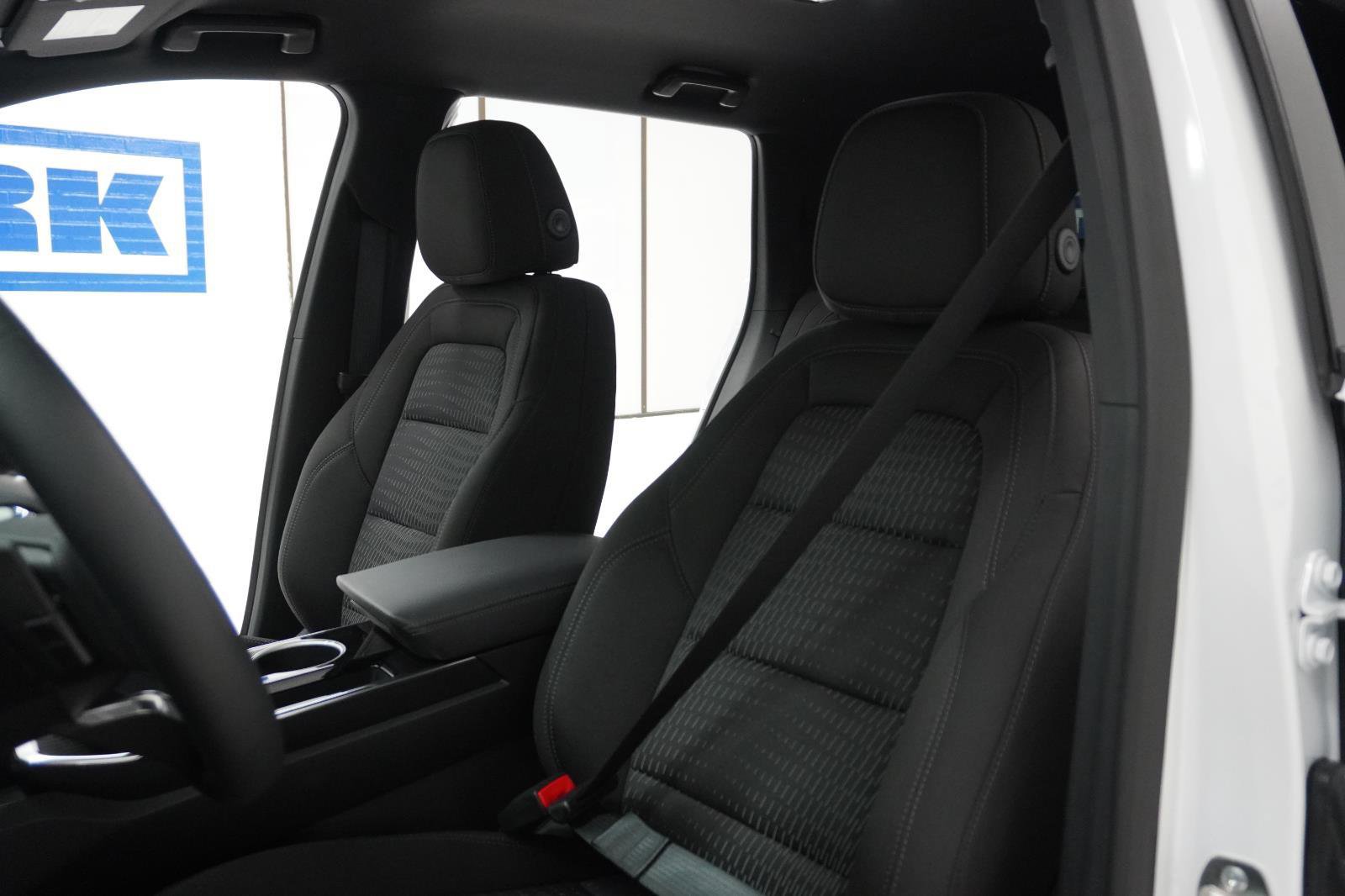 New 2026 Chevrolet Equinox LT image 16