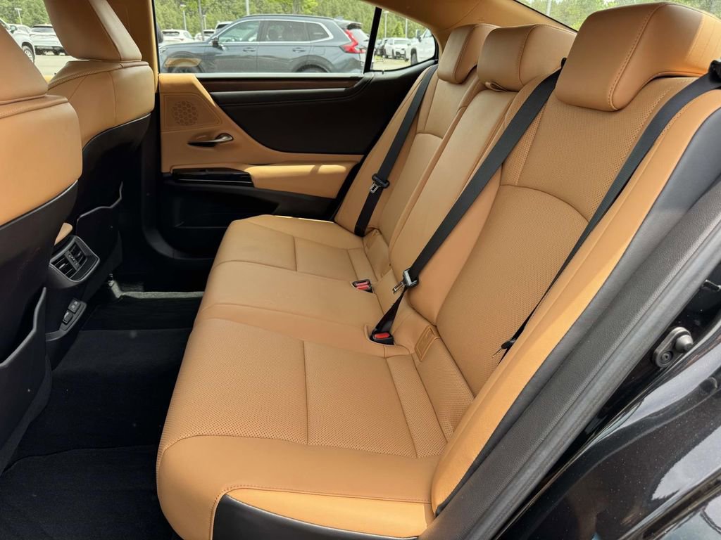 Used 2023 Lexus ES 250 w/ Premium Package AWD/4WD image 15