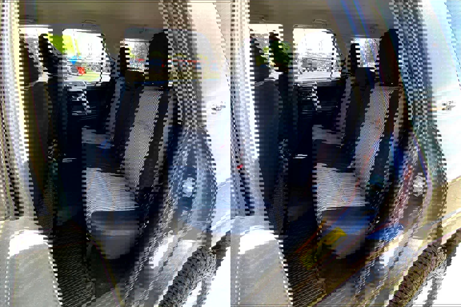 Used 2015 Toyota 4Runner SR5 AWD/4WD image 20