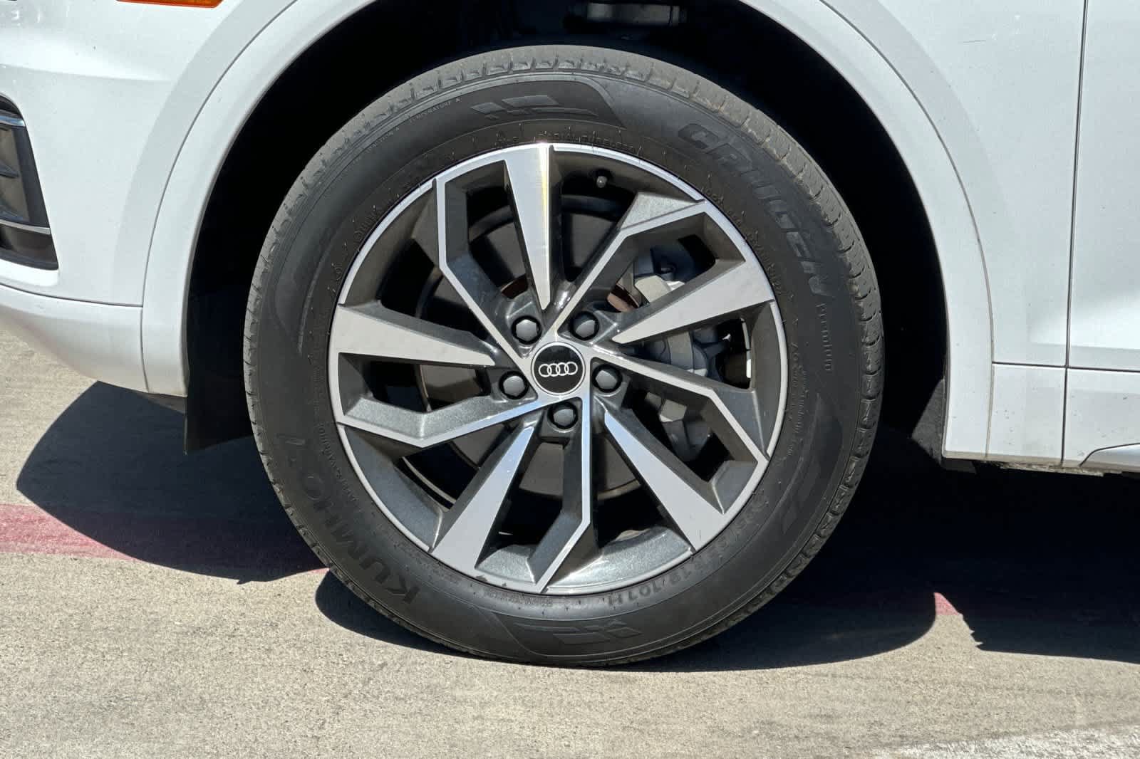 Used 2019 Audi Q5 2.0T Premium AWD/4WD image 12