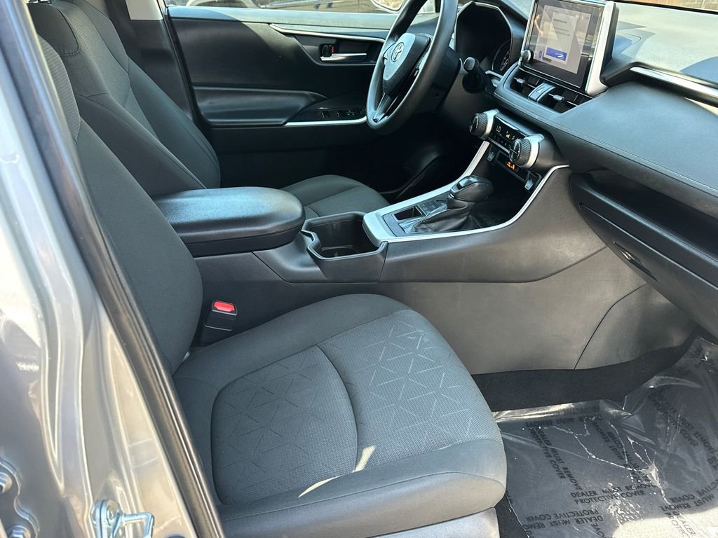 Used 2024 Toyota RAV4 XLE image 8