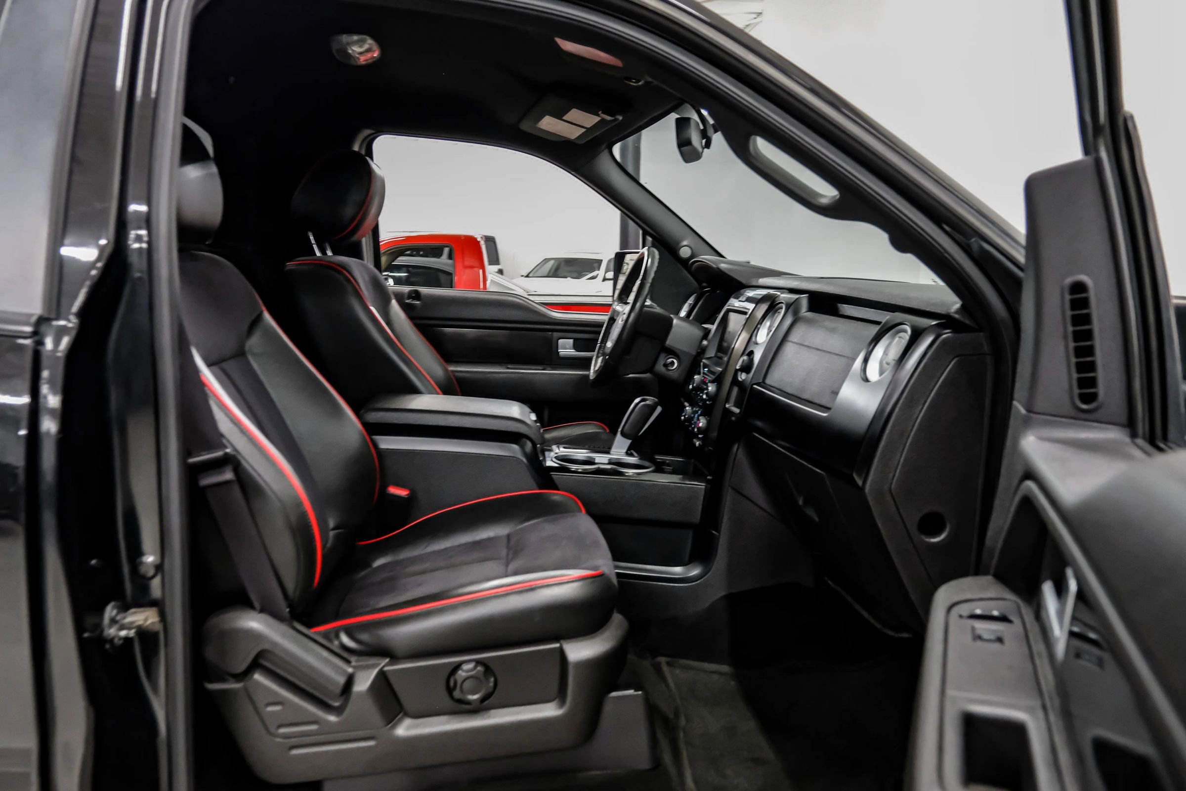 Used 2014 Ford F150 FX4 w/ FX Appearance Package image 22