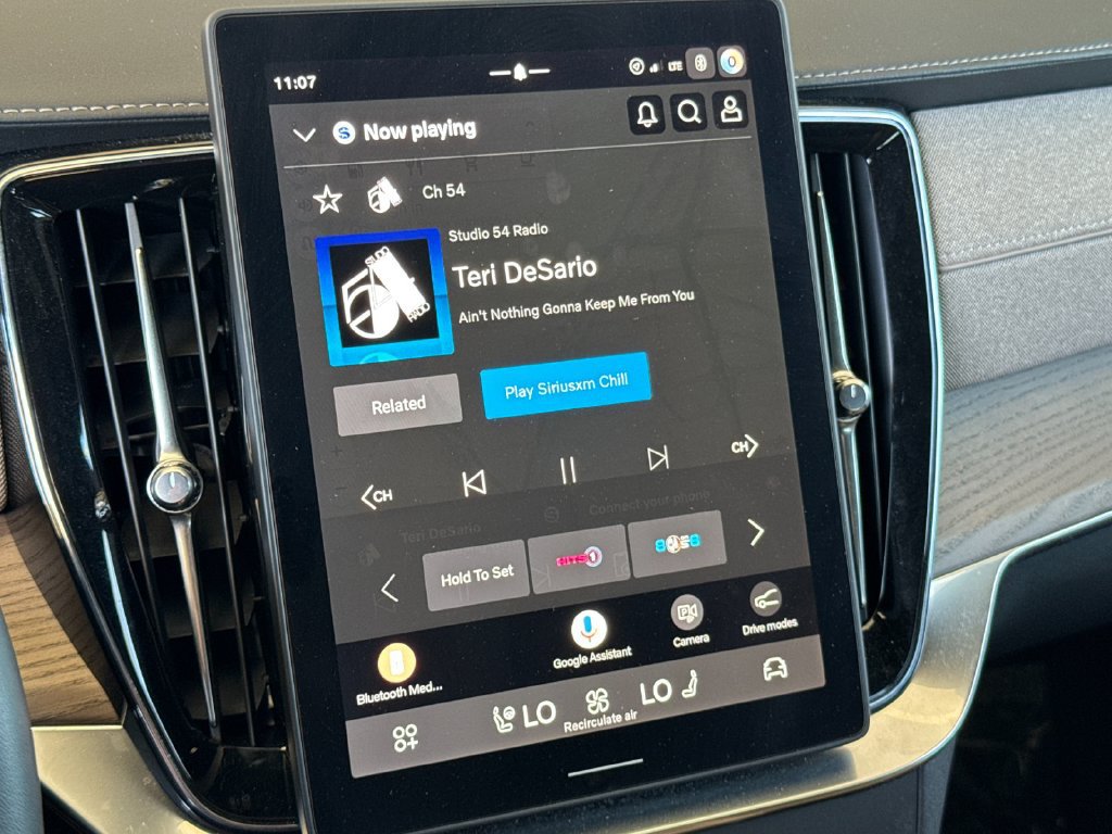 Certified 2026 Volvo XC90 B6 Plus AWD/4WD image 18