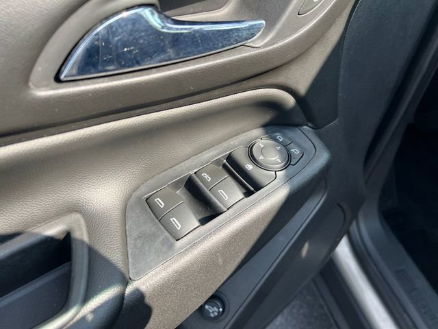Used 2019 Chevrolet Equinox LT AWD/4WD image 13