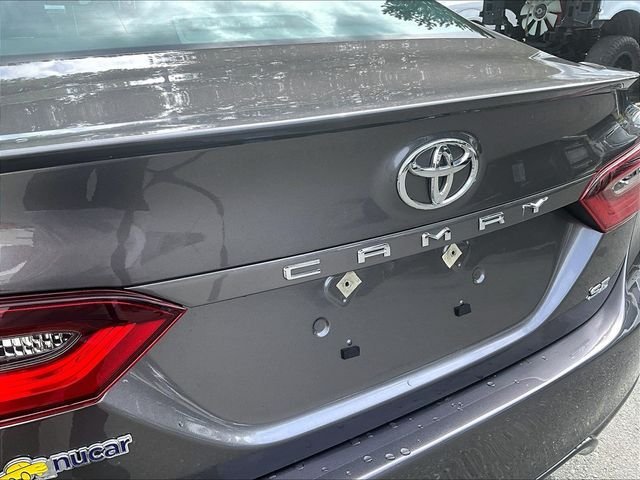 Used 2023 Toyota Camry SE FWD image 8