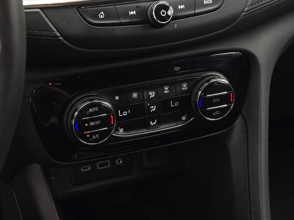 Used 2023 Buick Encore GX Select FWD image 36