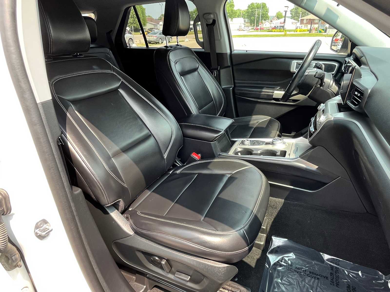 Used 2021 Ford Explorer XLT w/ Equipment Group 202A image 15