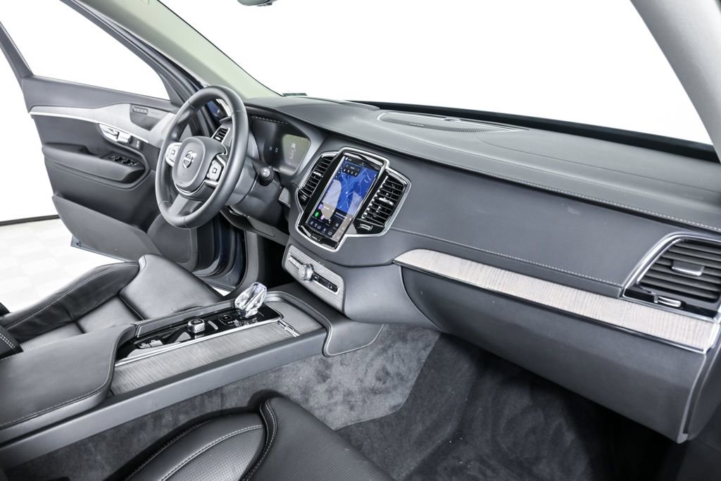 Used 2023 Volvo XC90 B6 Ultimate image 26
