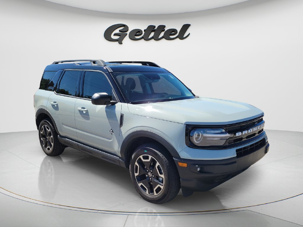 Used 2023 Ford Bronco Sport Outer Banks AWD/4WD image 3