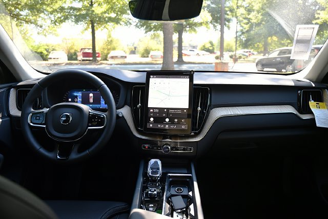 New 2027 Volvo XC60 B5 Ultra AWD/4WD image 19