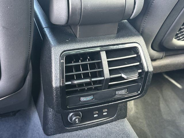 Used 2022 Audi Q3 2.0T Premium Plus w/ Premium Plus Package image 24