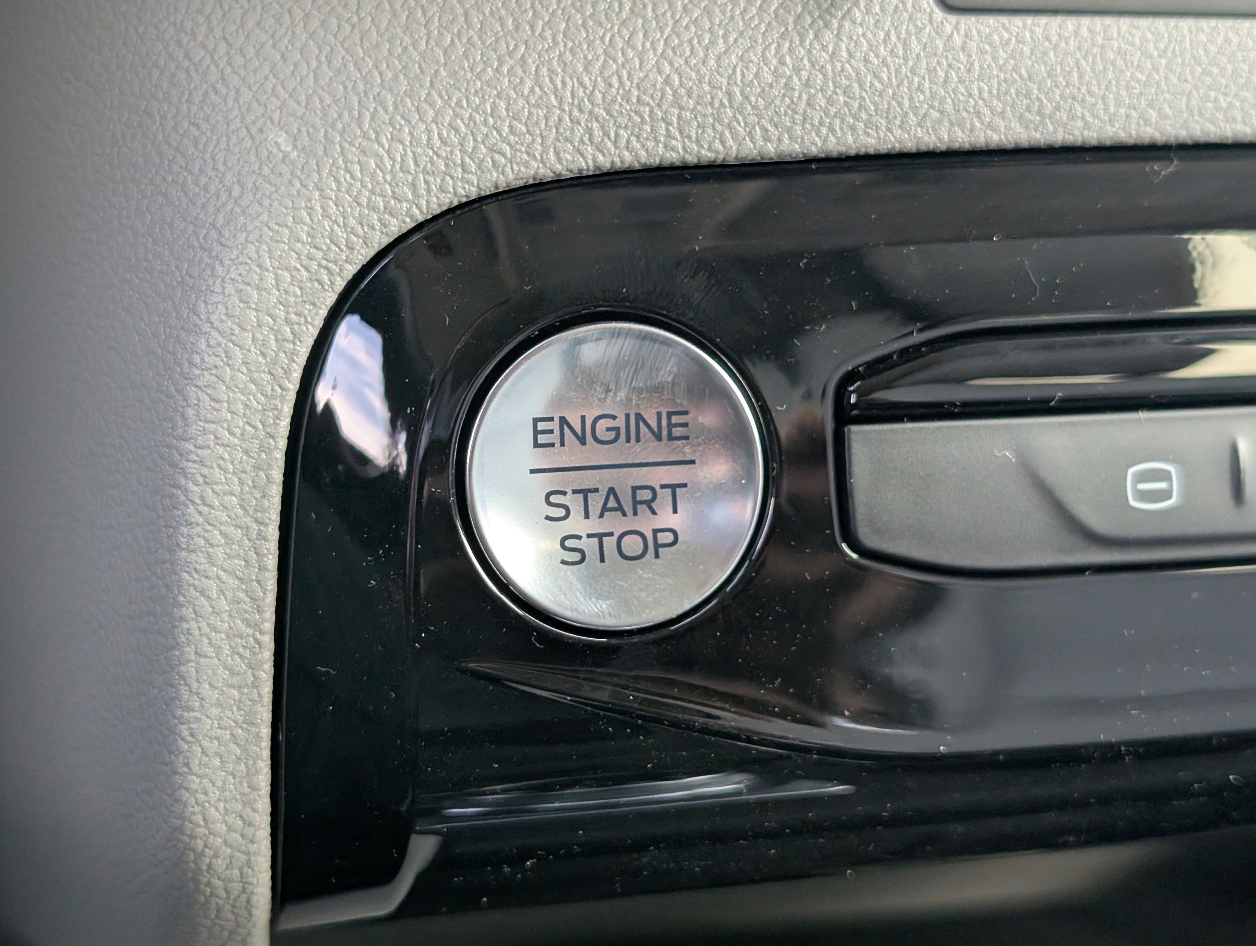 New 2026 Ford Escape SE FWD image 19