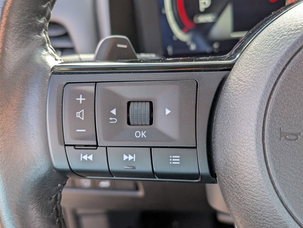 Certified 2024 Nissan Rogue SL image 26