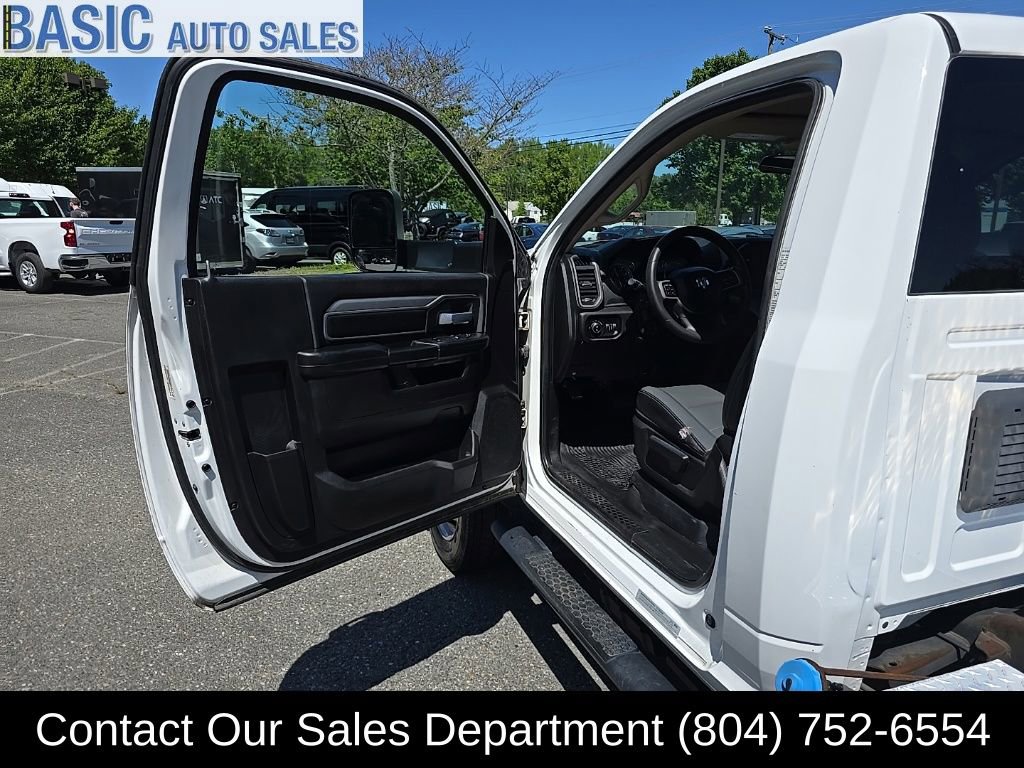 Used 2019 RAM 5500 Tradesman AWD/4WD image 10