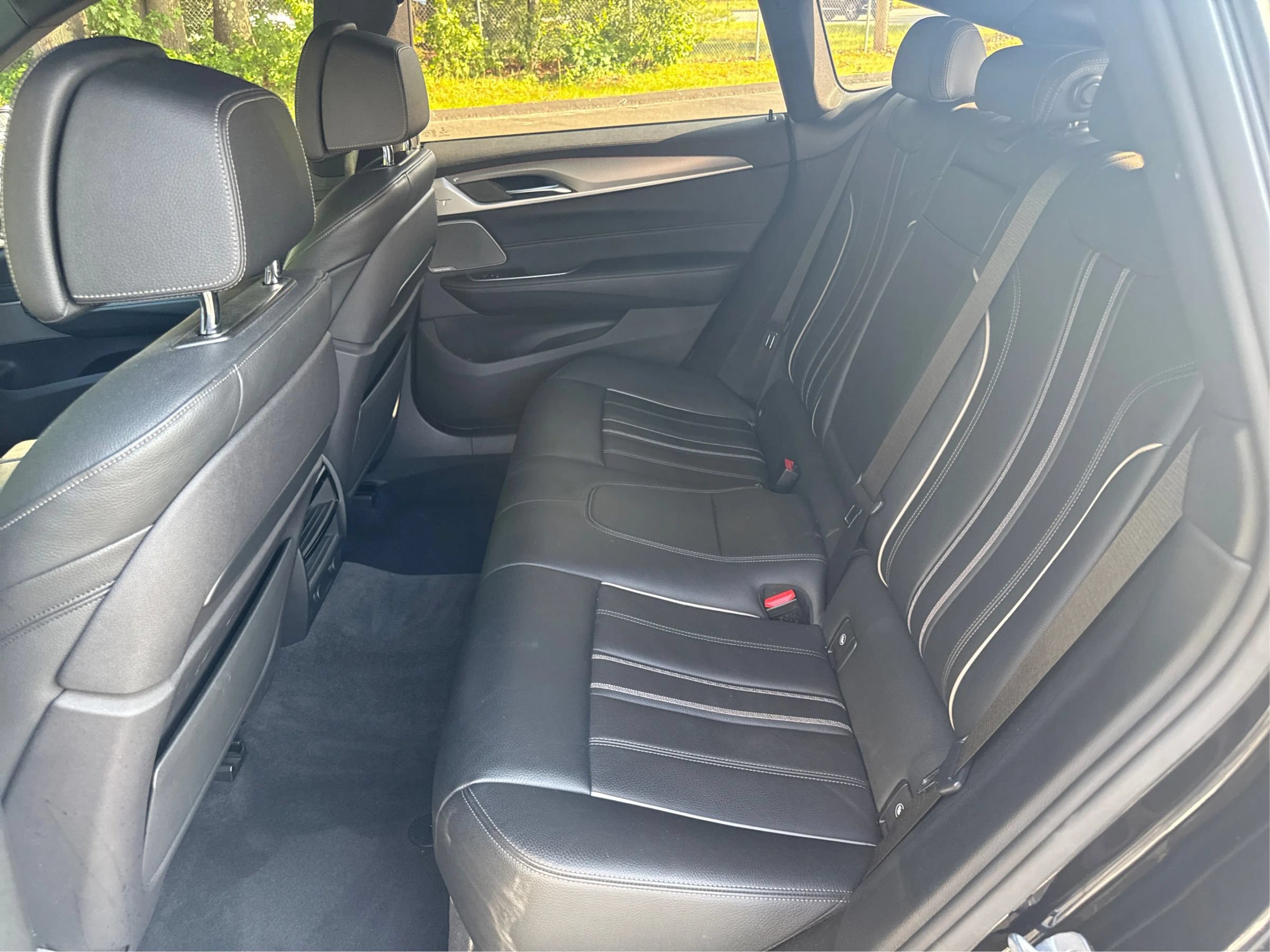 Used 2019 BMW 640i Gran Turismo xDrive w/ M Sport Package AWD/4WD image 13