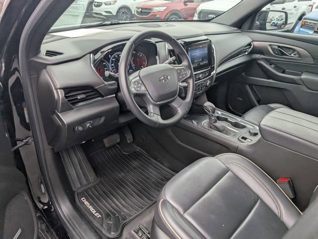 Used 2023 Chevrolet Traverse Premier w/ Redline Edition image 12