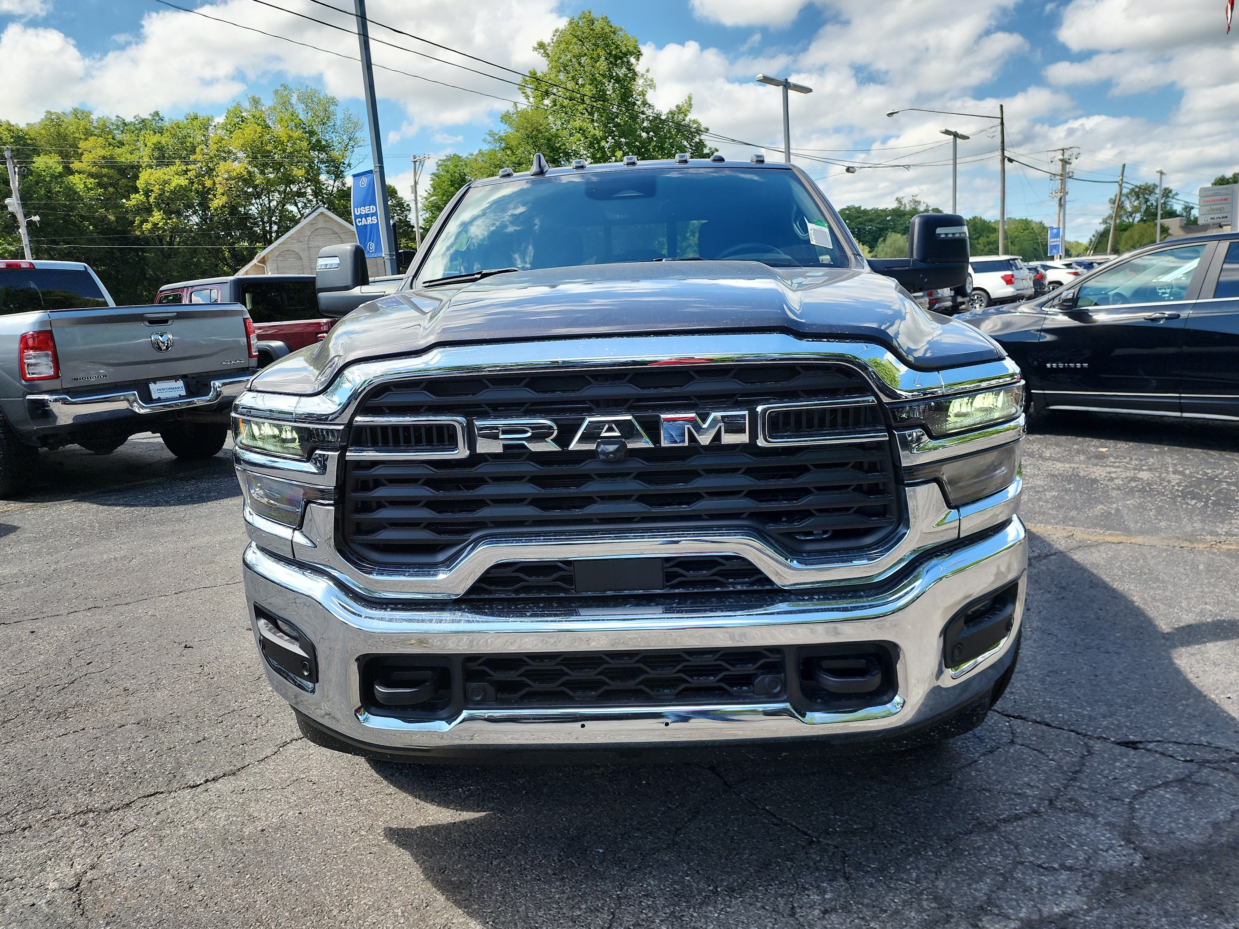 New 2026 RAM 2500 Tradesman AWD/4WD image 18