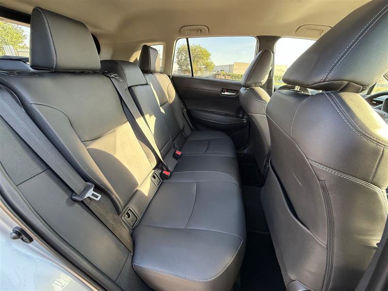 Used 2022 Toyota Corolla Cross XLE image 16