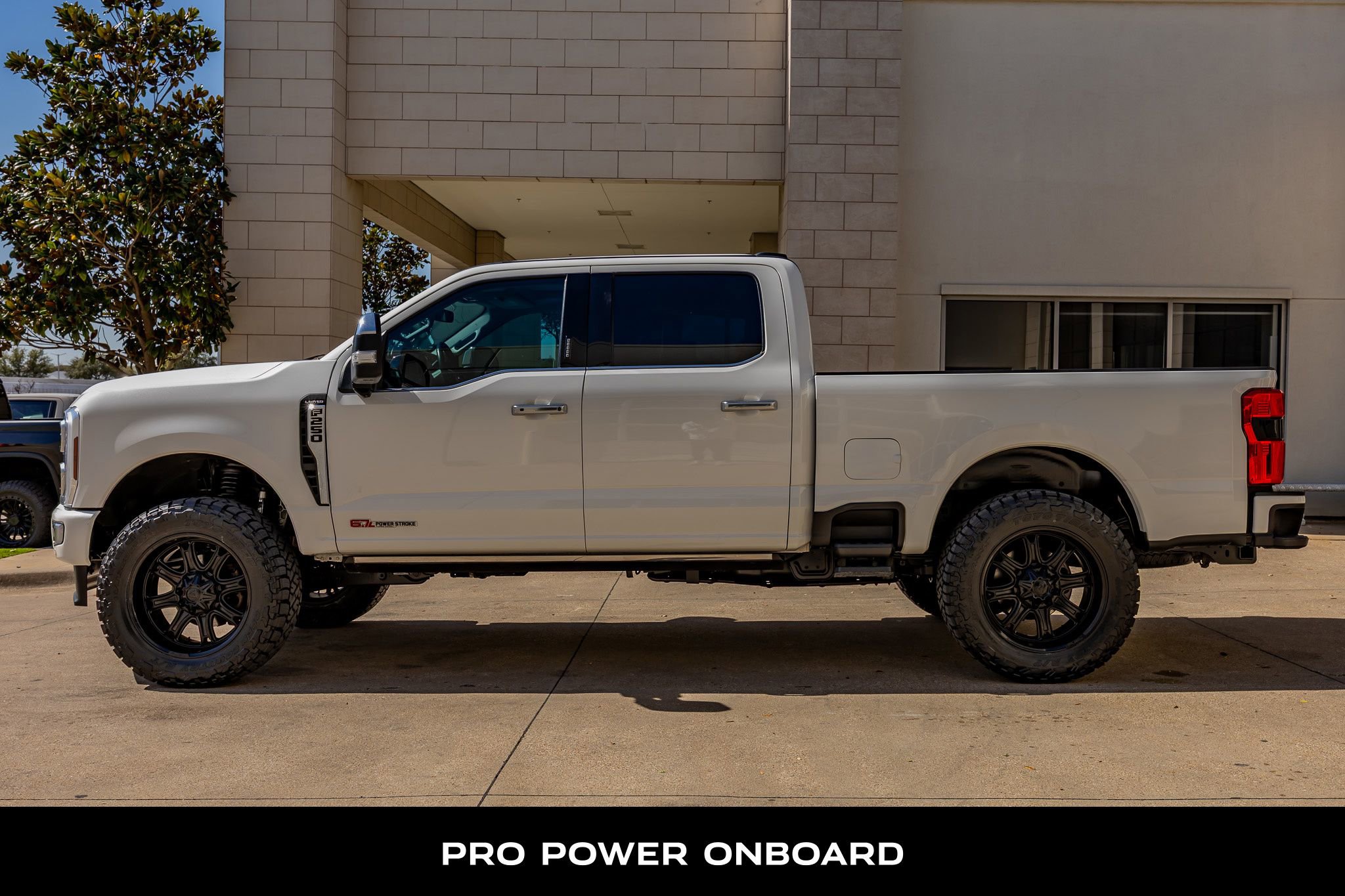 Used 2024 Ford F250 Limited w/ FX4 Off-Road Package image 6