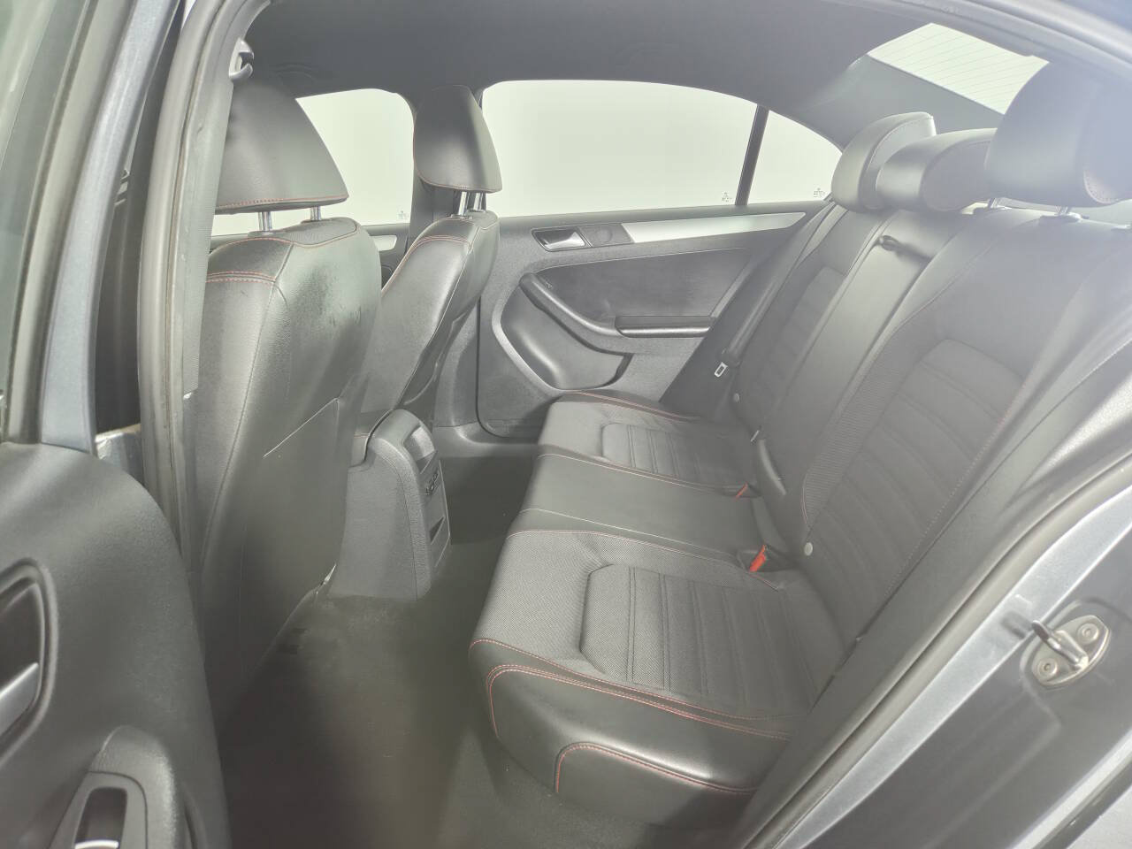 Used 2014 Volkswagen Jetta GLI FWD image 20