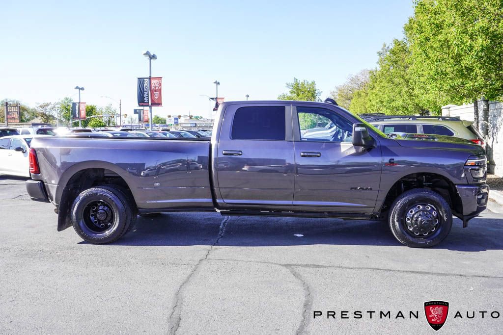Used 2025 RAM 3500 Laramie AWD/4WD image 32