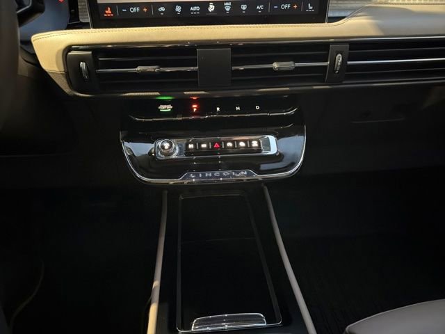 Certified 2023 Lincoln Corsair AWD image 21