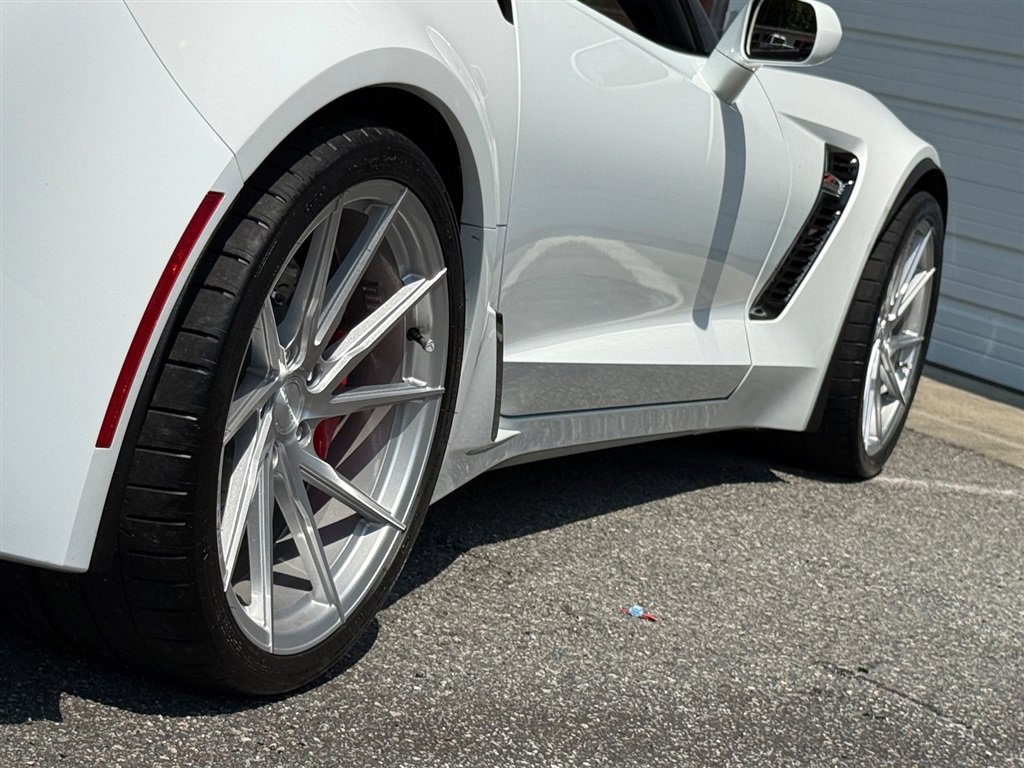 Used 2016 Chevrolet Corvette Z06 w/ 3LZ Preferred Equipment Group image 38