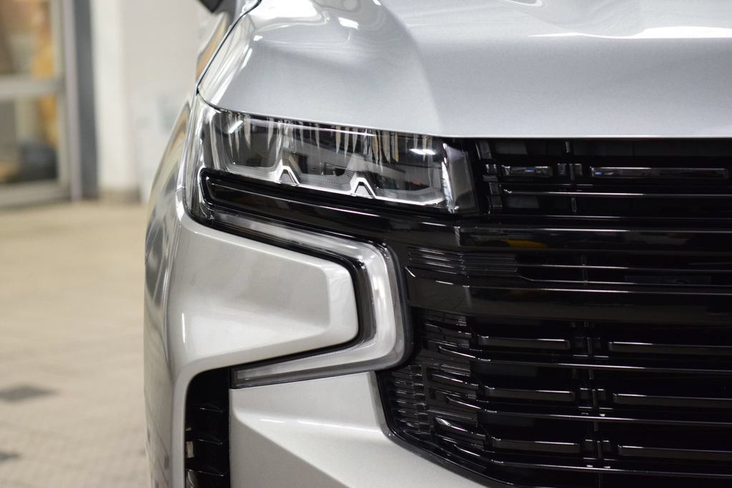 Used 2024 Chevrolet Tahoe RST w/ Luxury Package AWD/4WD image 12
