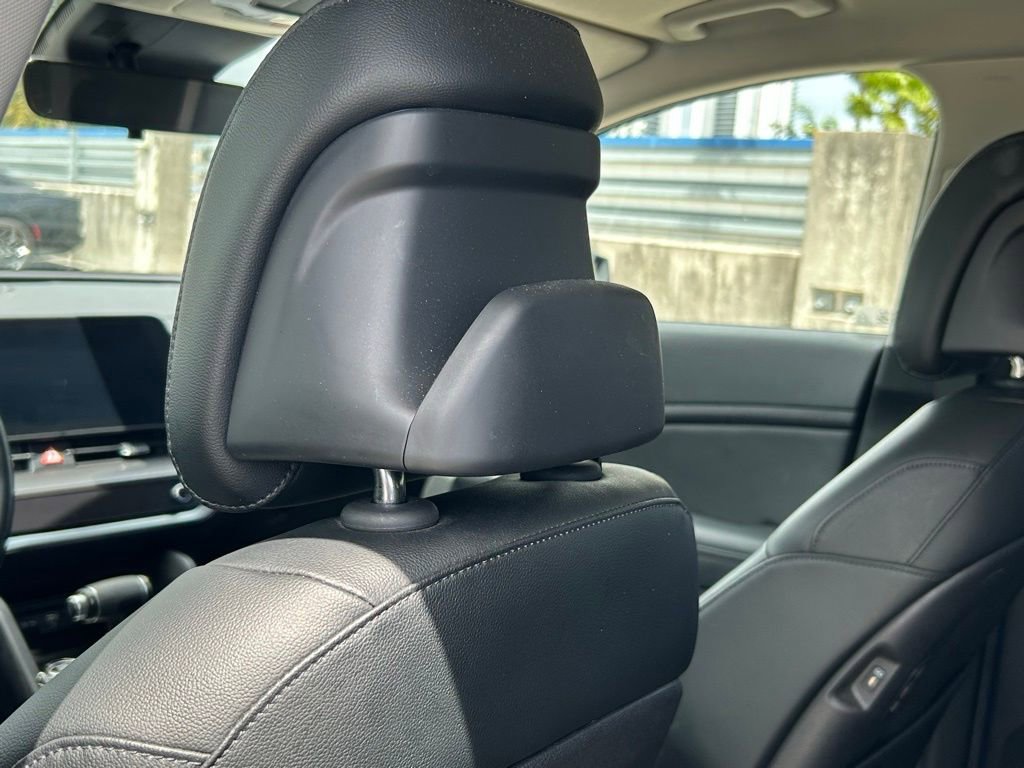 Used 2023 Kia Sportage EX FWD image 51