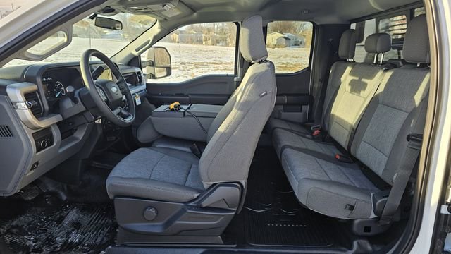 New 2026 Ford F550 4x4 Supercab Super Duty image 13