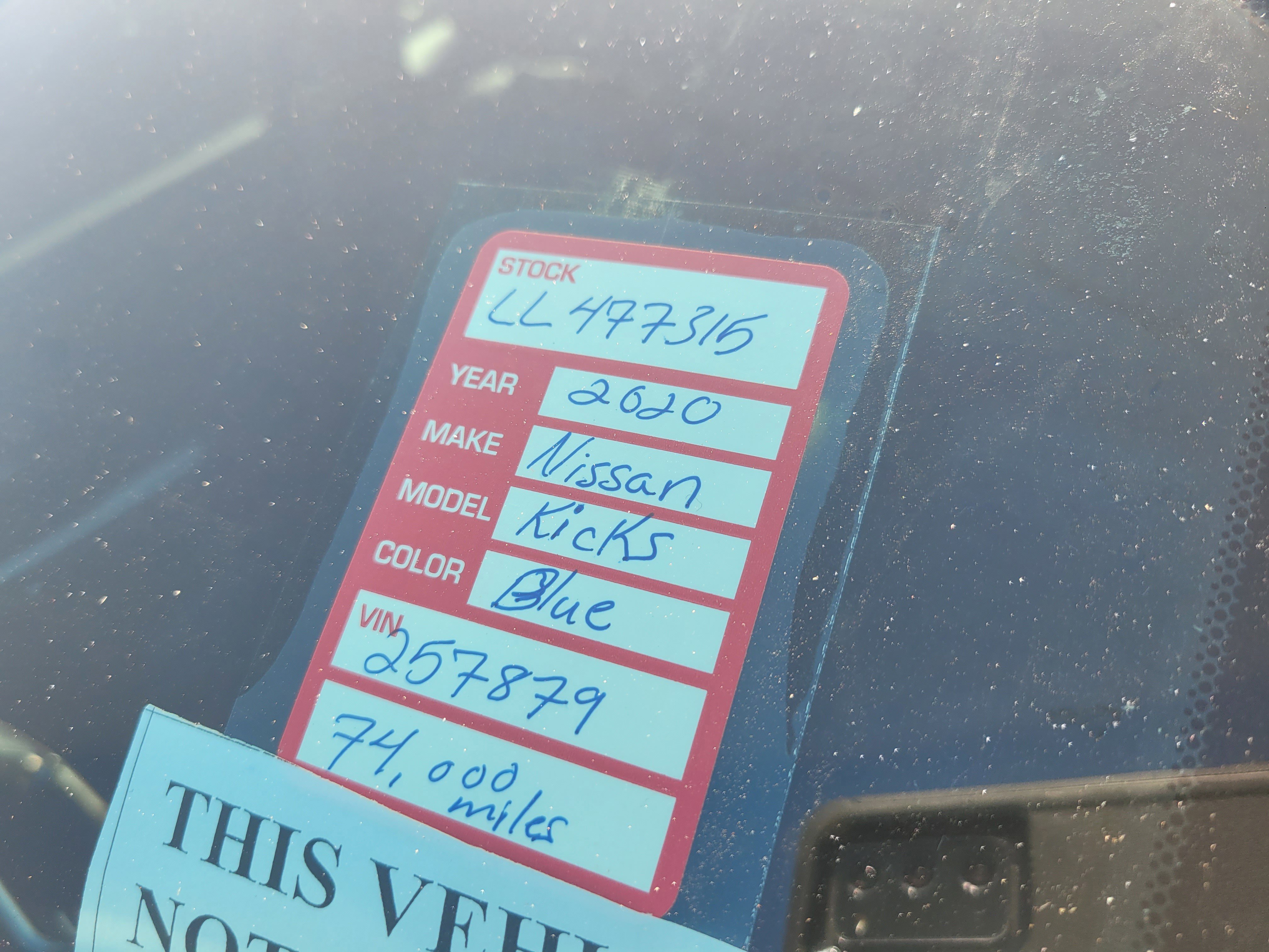 Used 2020 Nissan Kicks SR w/ SR Premium Package image 10