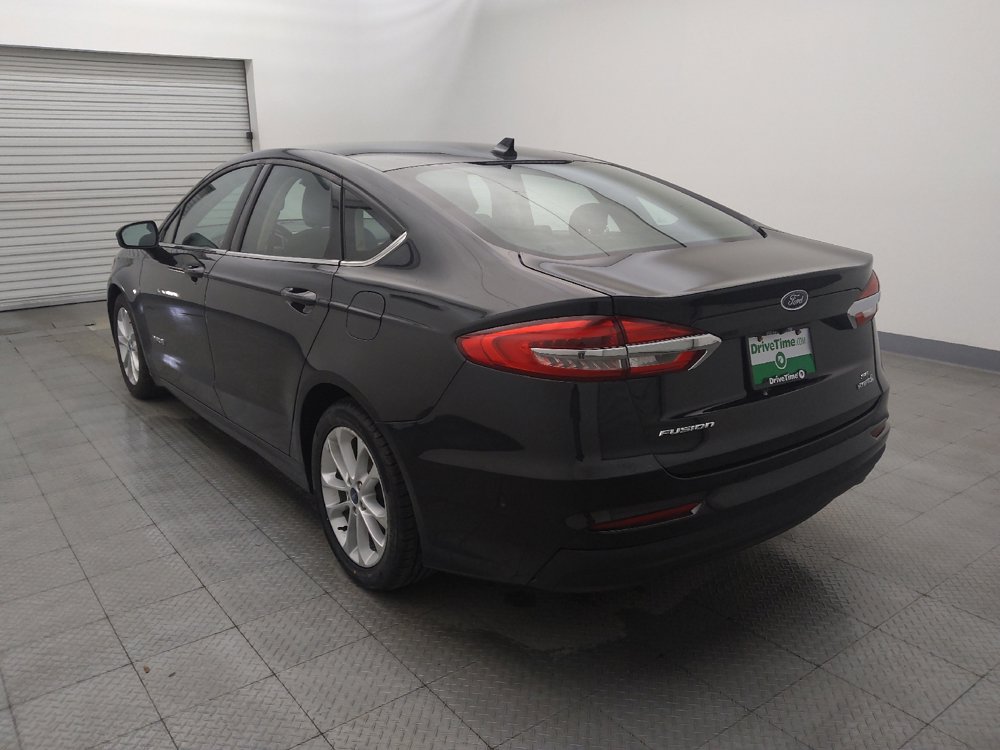 Used 2019 Ford Fusion SE FWD image 5