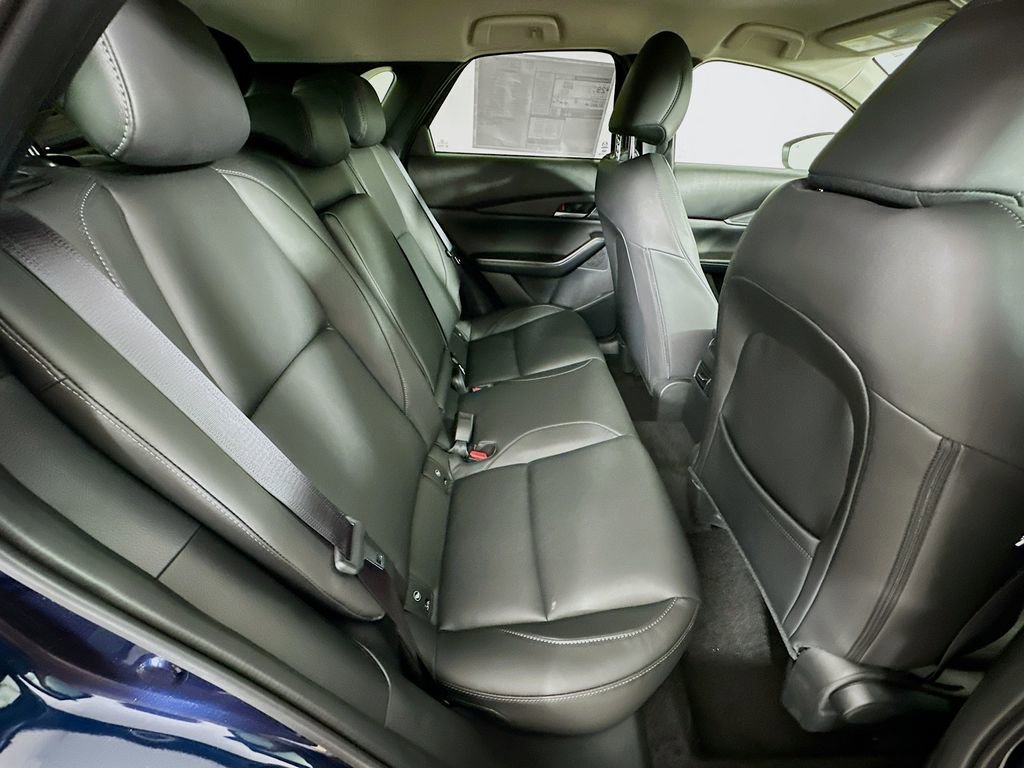 New 2025 MAZDA CX-30 AWD 2.5 S w/ Select Sport Pkg image 32