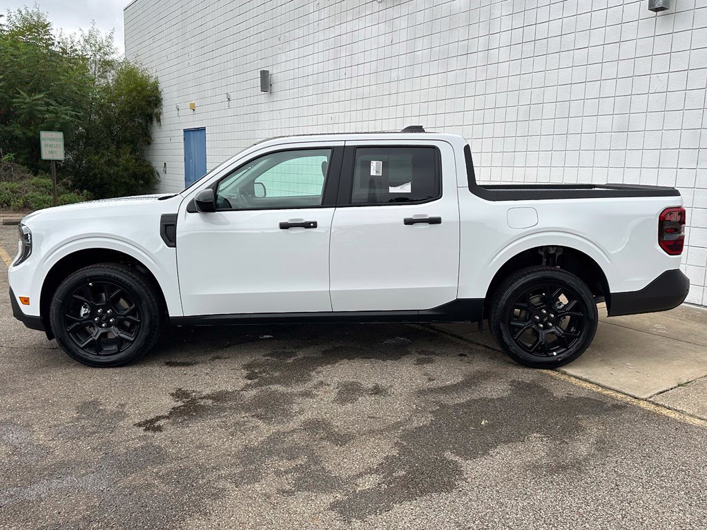 New 2026 Ford Maverick XLT w/ Equipment Group 301A AWD/4WD image 2